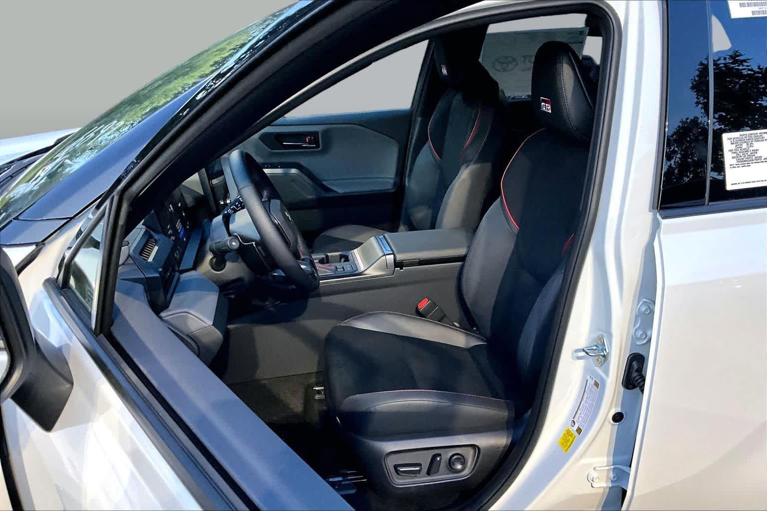 New 2026 Toyota RAV4 AWD Plug-in Hybrid image 9