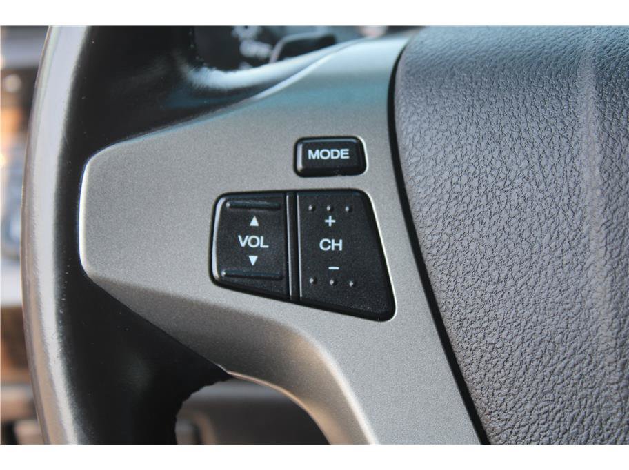 Used 2013 Acura MDX w/ Technology & Entertainment AWD/4WD image 18