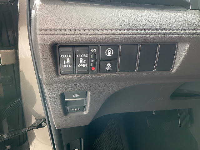 Certified 2022 Honda Odyssey EX image 12