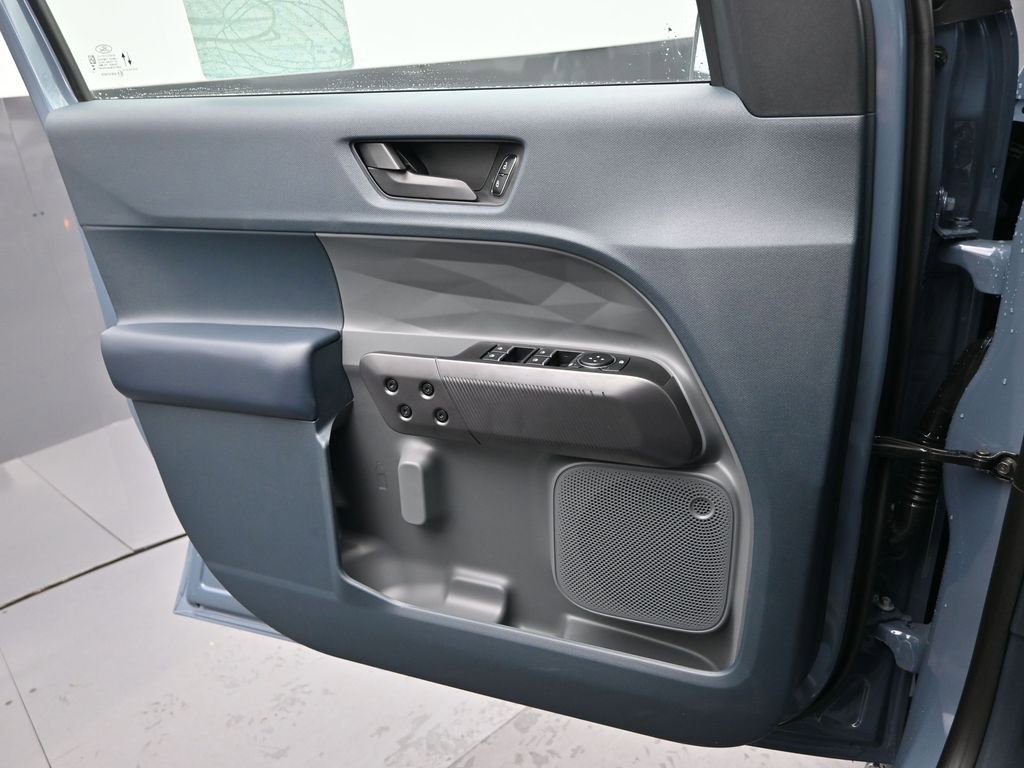 New 2025 Ford Maverick XLT w/ XLT Luxury Package image 16