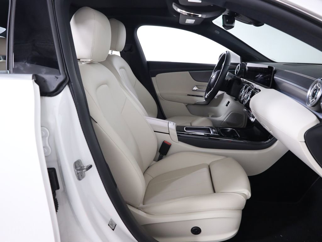 Certified 2025 Mercedes-Benz CLA 250 4MATIC image 58