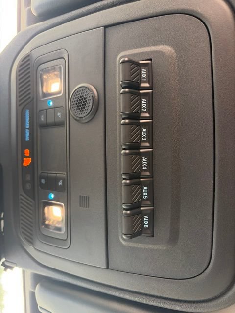 Used 2024 Ford Bronco Black Diamond AWD/4WD image 18