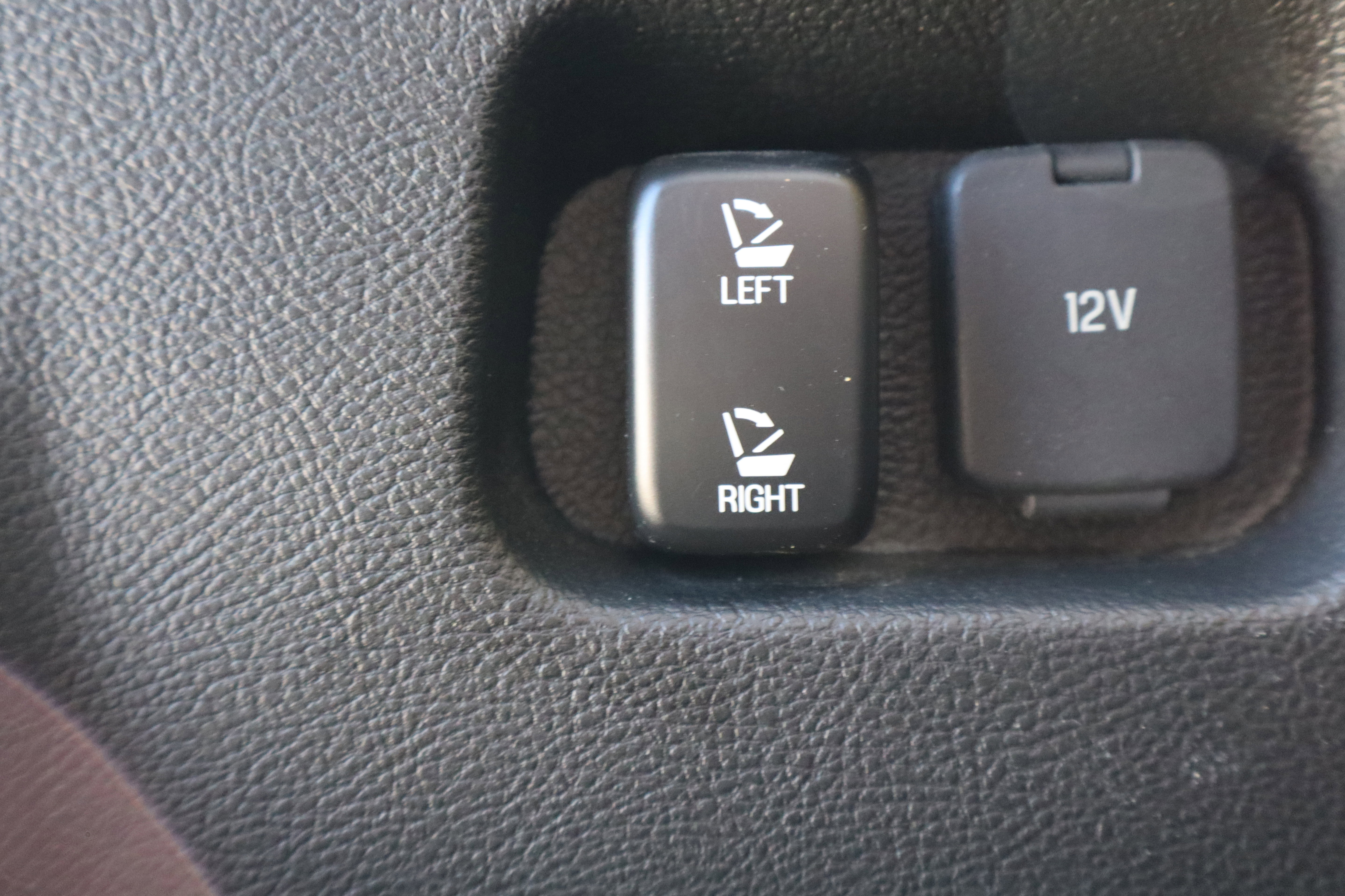 Used 2020 Ford Edge SEL w/ Convenience Package image 27