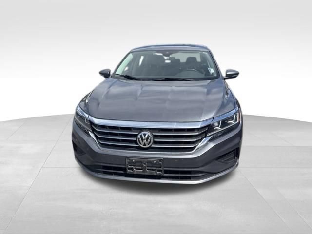 Used 2022 Volkswagen Passat 2.0T SE FWD image 5