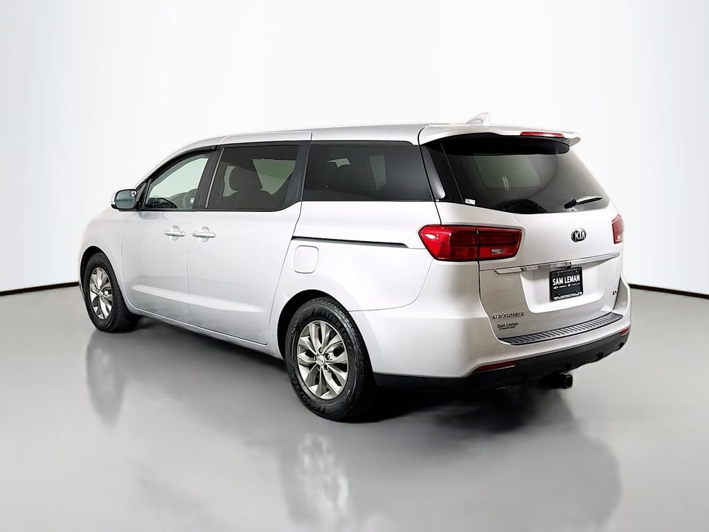Used 2019 Kia Sedona LX image 5