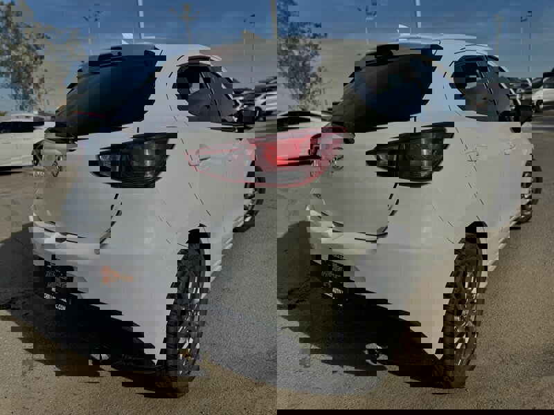 Used 2020 Toyota Yaris LE image 11