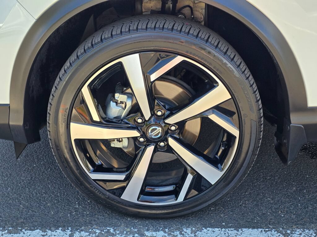 Used 2022 Nissan Rogue Sport SL AWD/4WD image 9