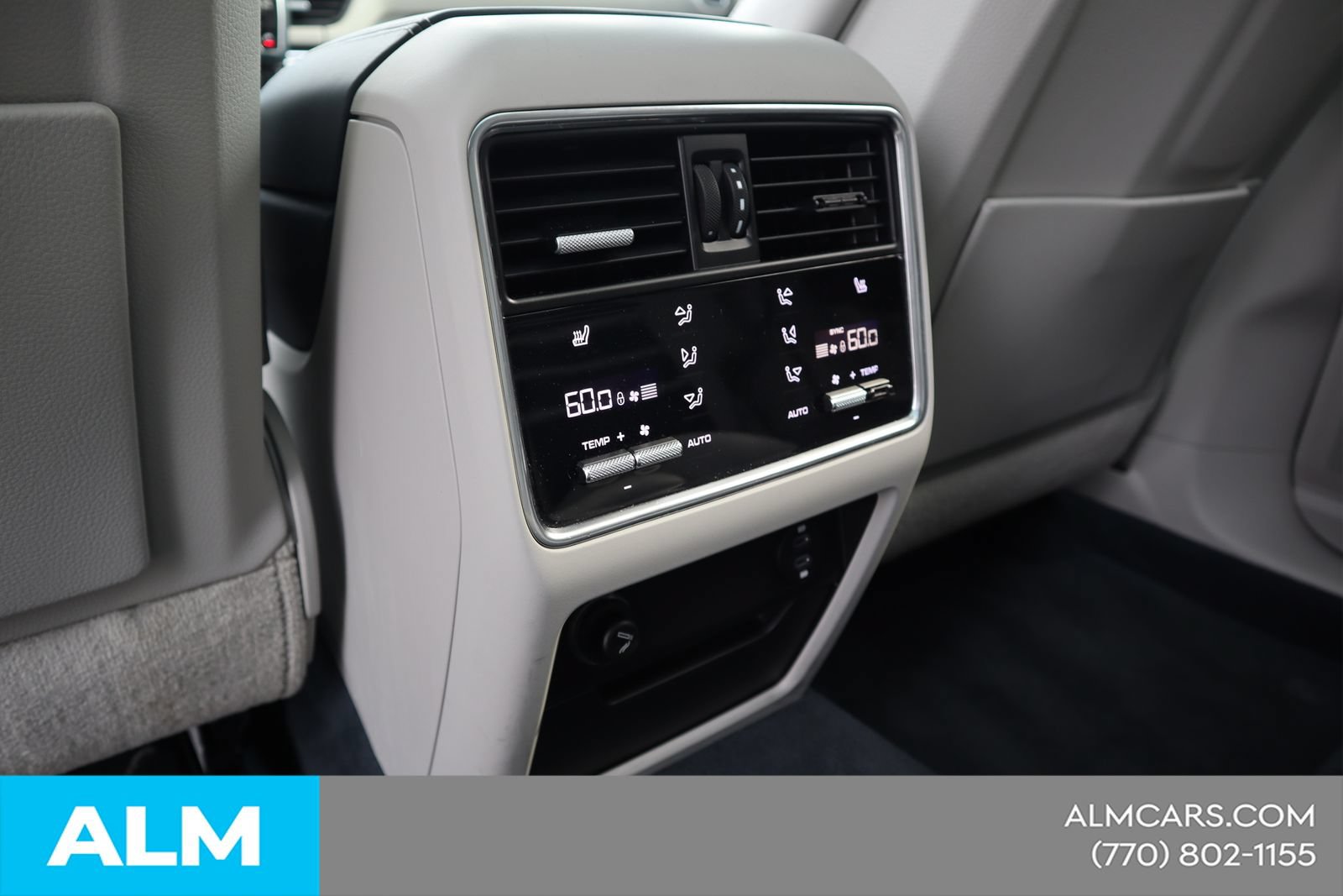 Used 2023 Porsche Cayenne S Platinum w/ Assistance Package AWD/4WD image 19