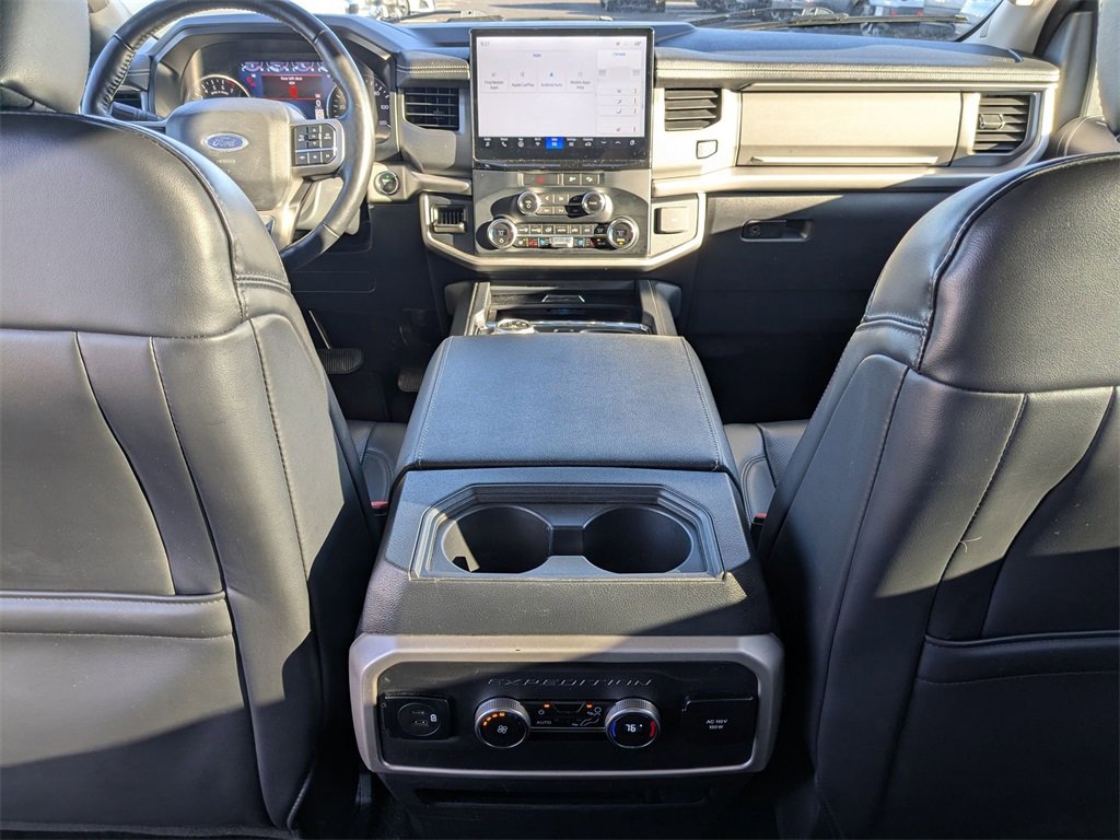 Used 2023 Ford Expedition Max XLT image 32