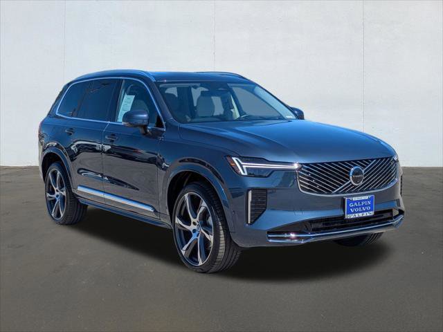 Used 2025 Volvo XC90 B6 Ultra w/ Lounge Package image 7