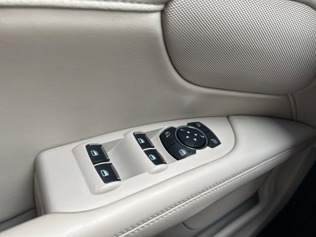 Used 2019 Lincoln MKZ Reserve FWD image 17