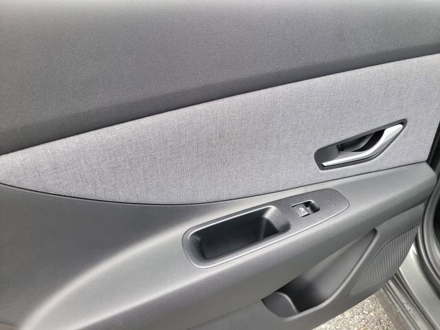 Used 2026 Hyundai Elantra Limited image 22