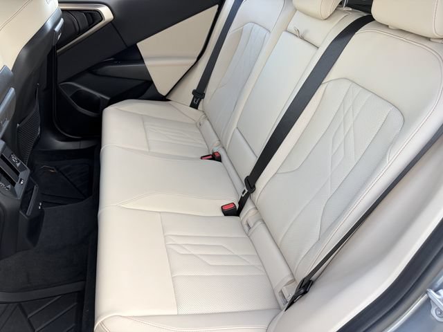 Used 2025 BMW X3 xDrive30i w/ Convenience Package AWD/4WD image 17