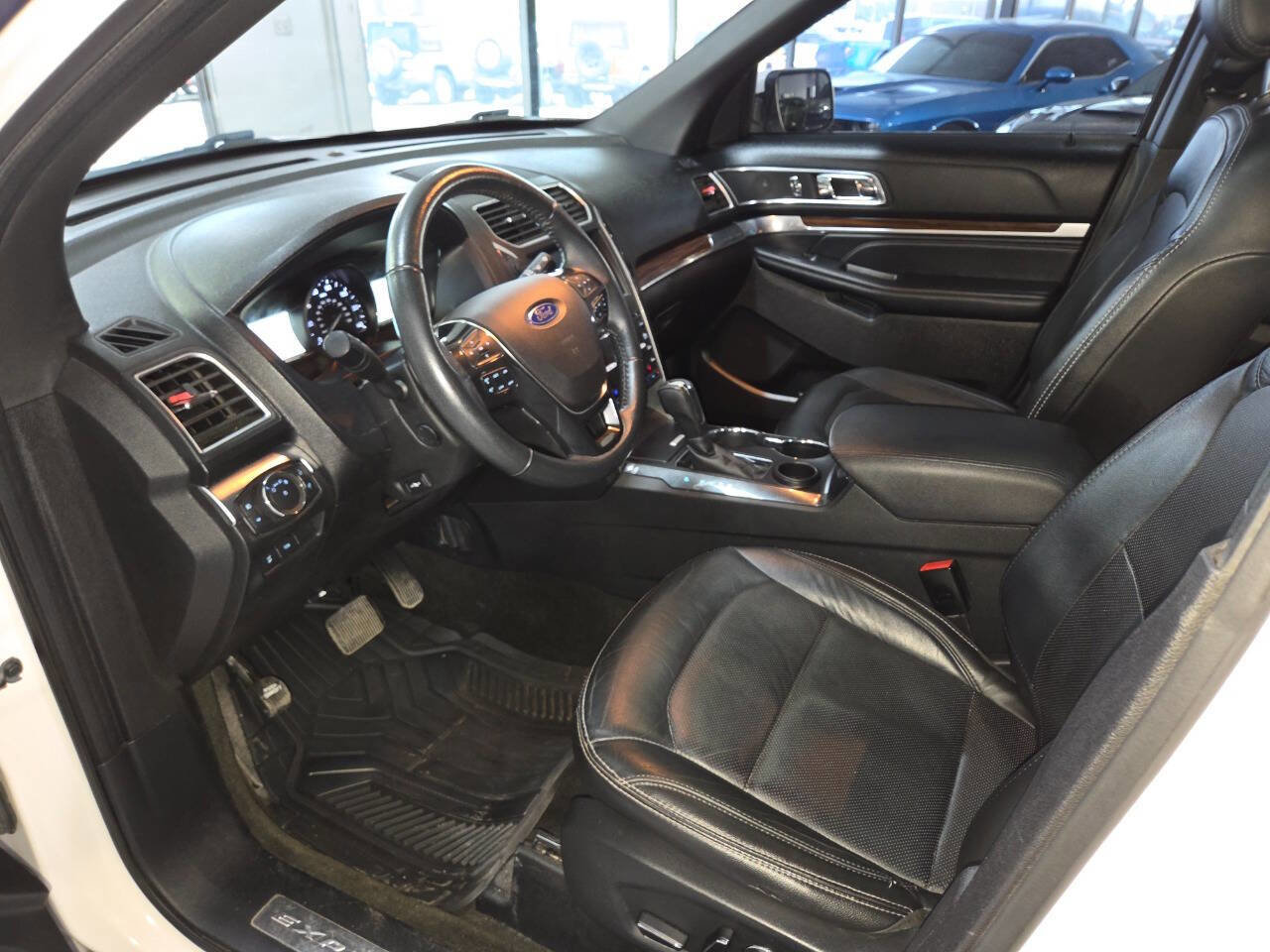 Used 2017 Ford Explorer Limited FWD image 15