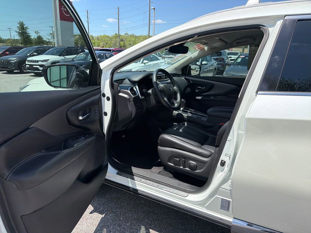 Used 2022 Nissan Murano SL w/ Cargo Package FWD image 12