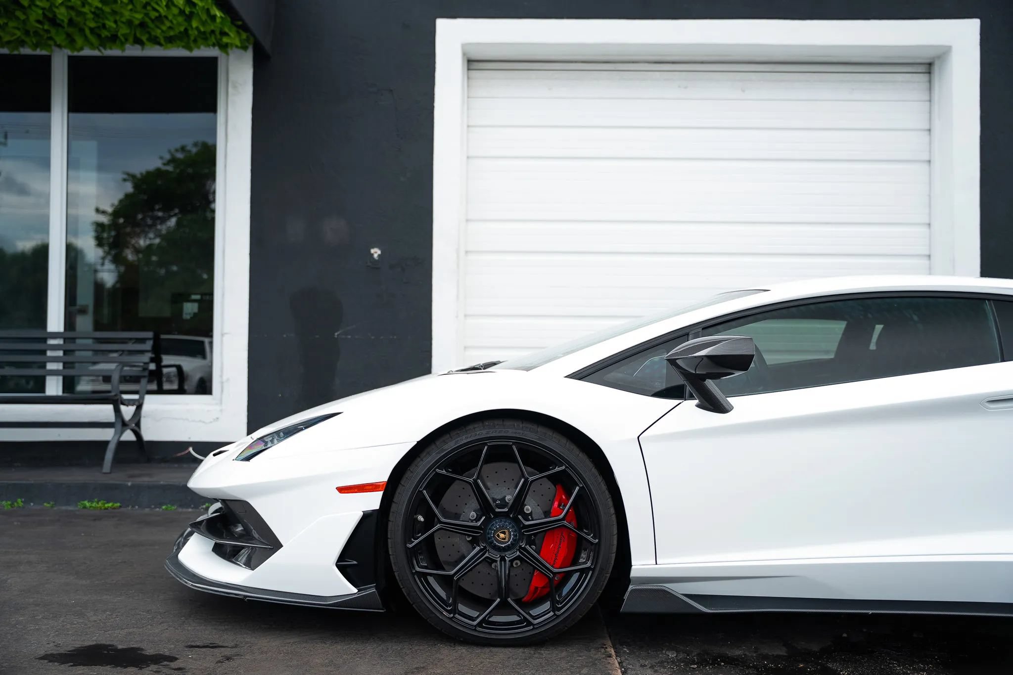 Used 2019 Lamborghini Aventador SVJ AWD/4WD image 11