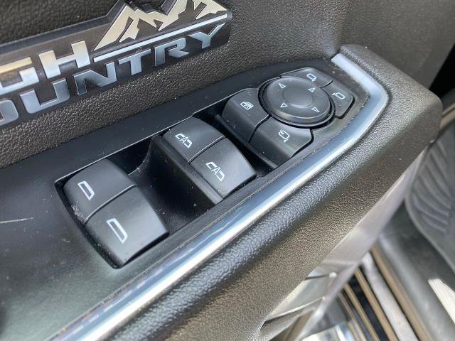 Used 2022 Chevrolet Silverado 1500 High Country w/ High Country Premium Package AWD/4WD image 12