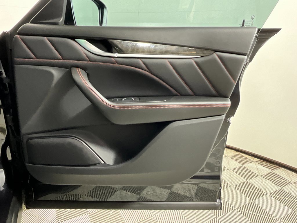 Used 2023 Maserati Levante GT image 21