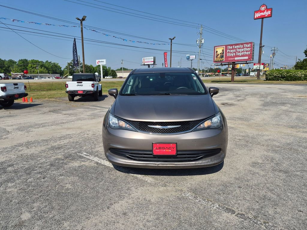 Used 2017 Chrysler Pacifica Touring FWD image 8
