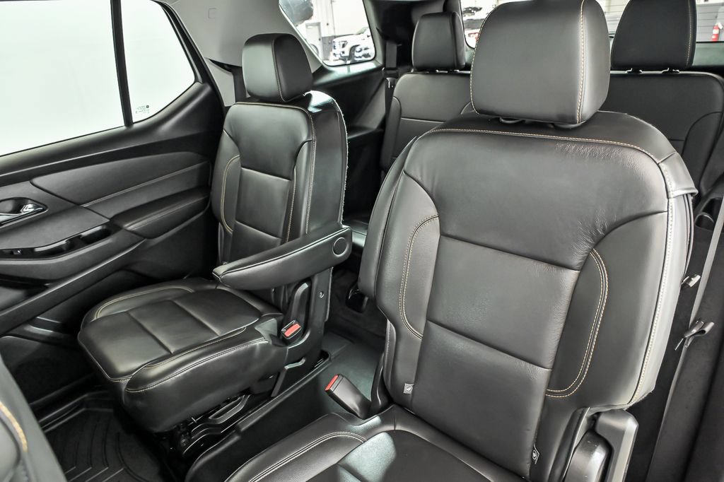 Used 2020 Chevrolet Traverse RS FWD image 15