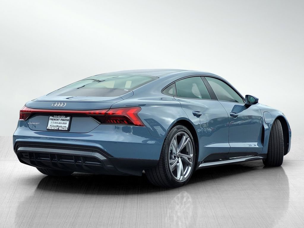 Used 2024 Audi e-tron GT Premium Plus image 4