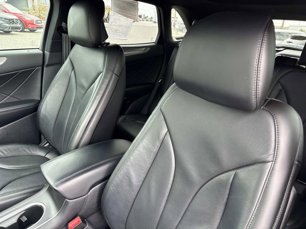 Certified 2019 Lincoln MKC Reserve w/ MKC Technology Package image 21