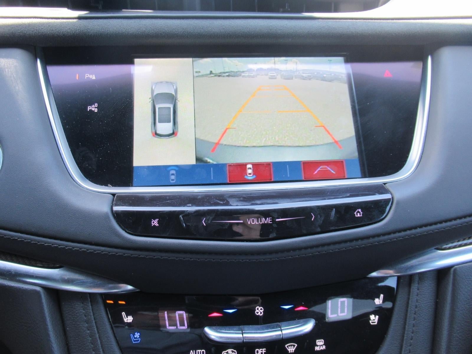 Used 2019 Cadillac XT5 Platinum AWD/4WD image 29