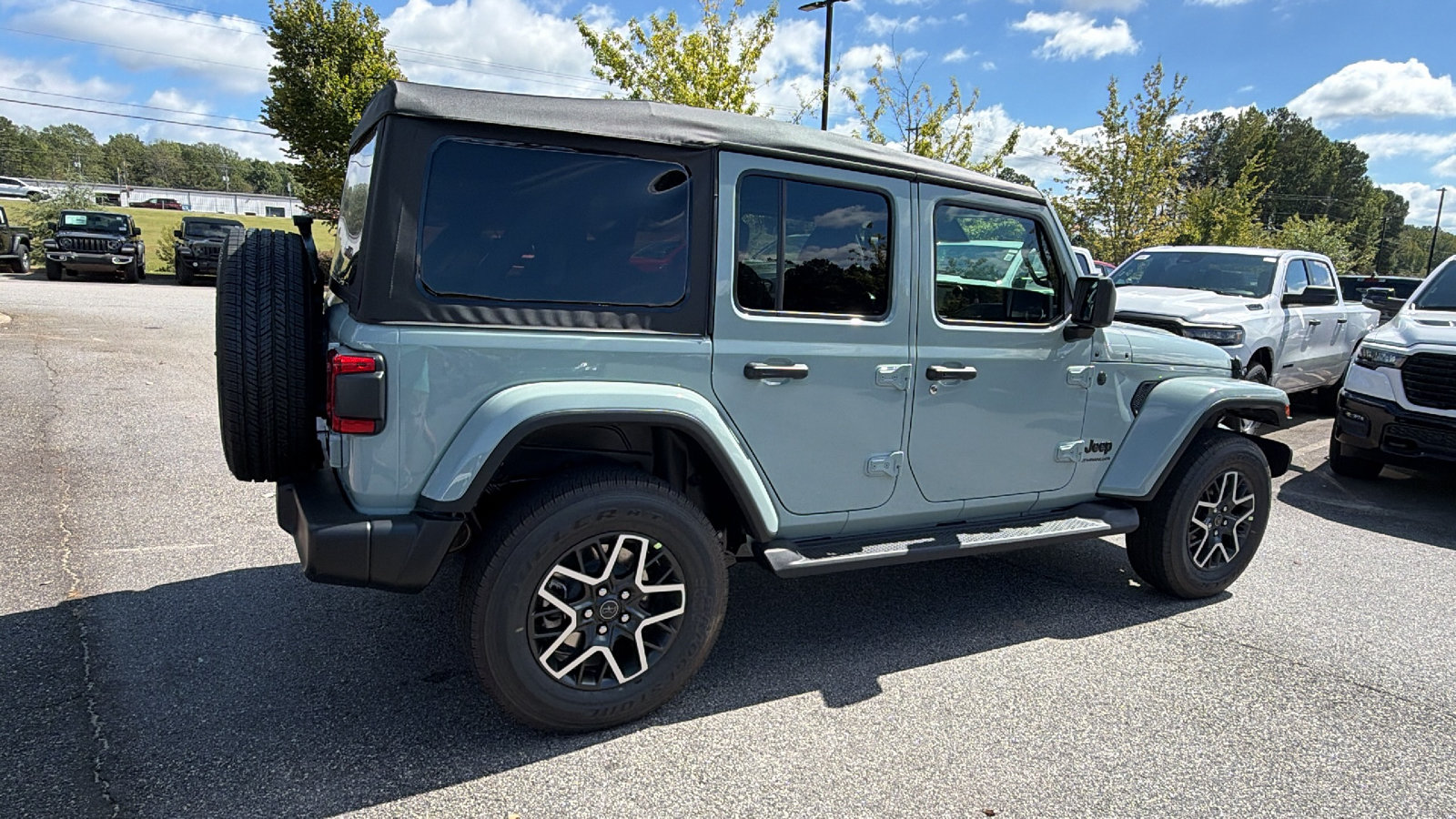 New 2027 Jeep Wrangler Unlimited Sahara AWD/4WD image 8