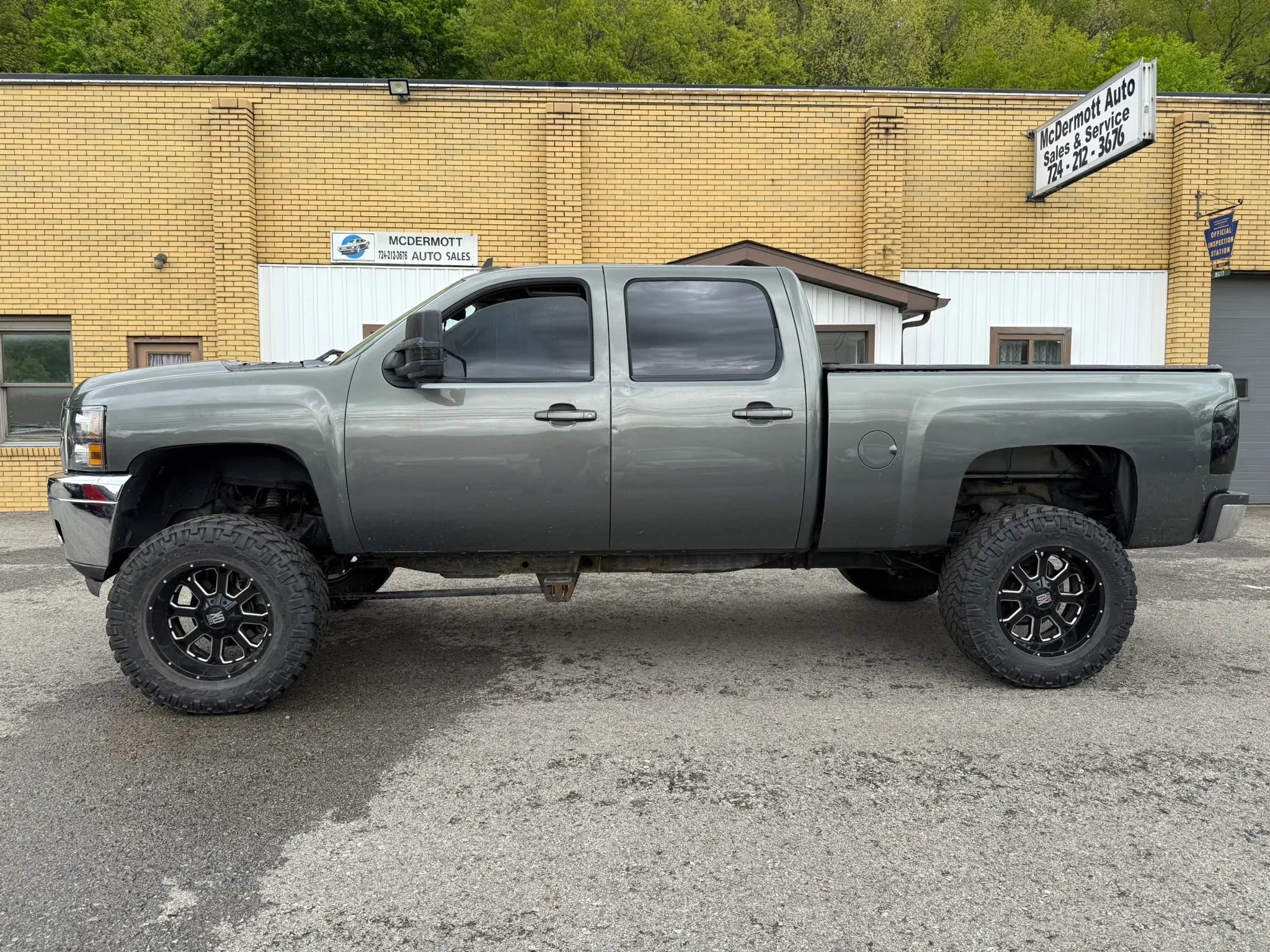 Used 2011 Chevrolet Silverado 3500 LTZ w/ Suspension Package, Off-Road AWD/4WD image 2