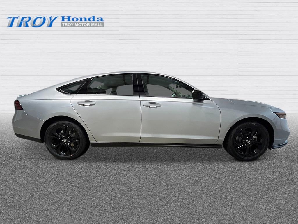 New 2025 Honda Accord SE image 7