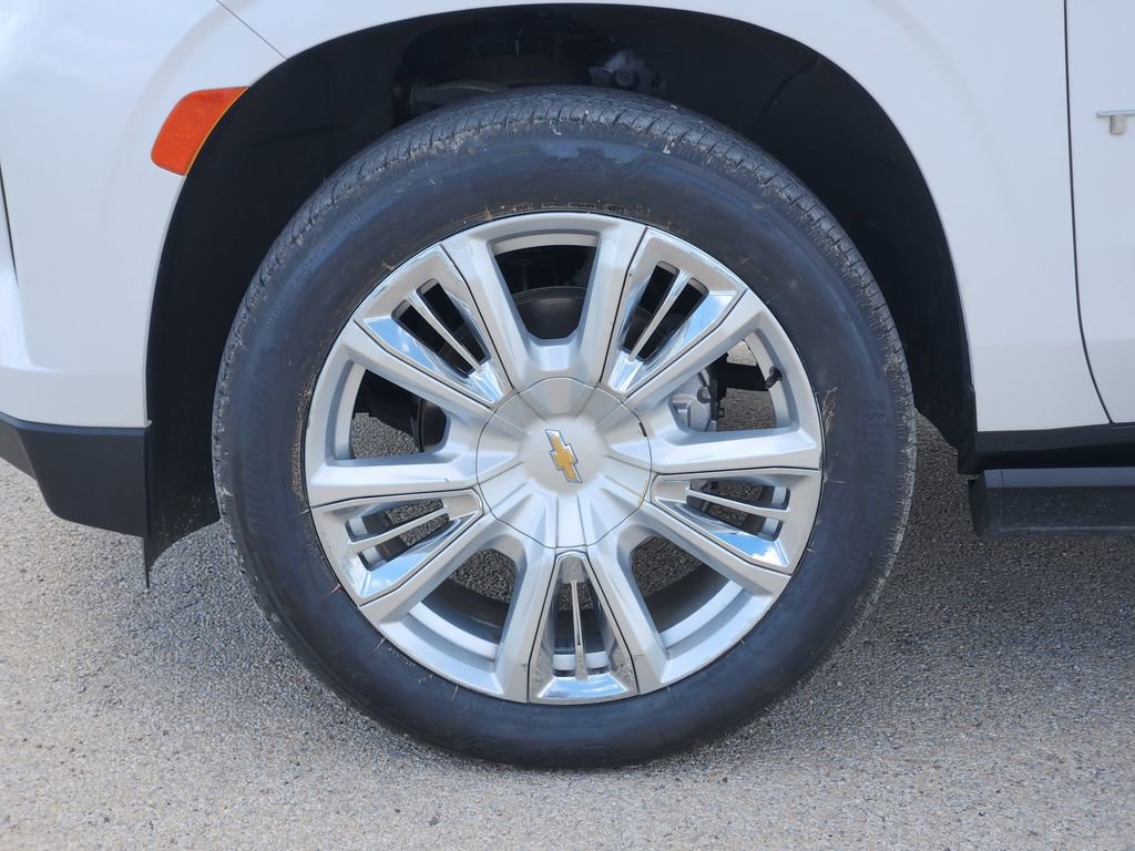 Used 2021 Chevrolet Tahoe High Country w/ Premium Package RWD image 10
