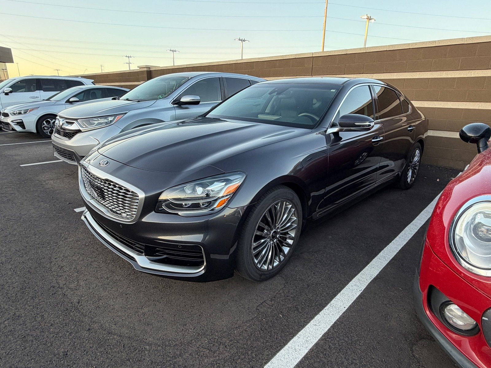 Certified 2020 Kia K900 Luxury image 5