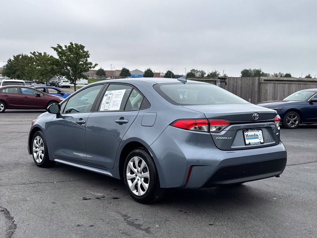 Used 2024 Toyota Corolla LE FWD image 5