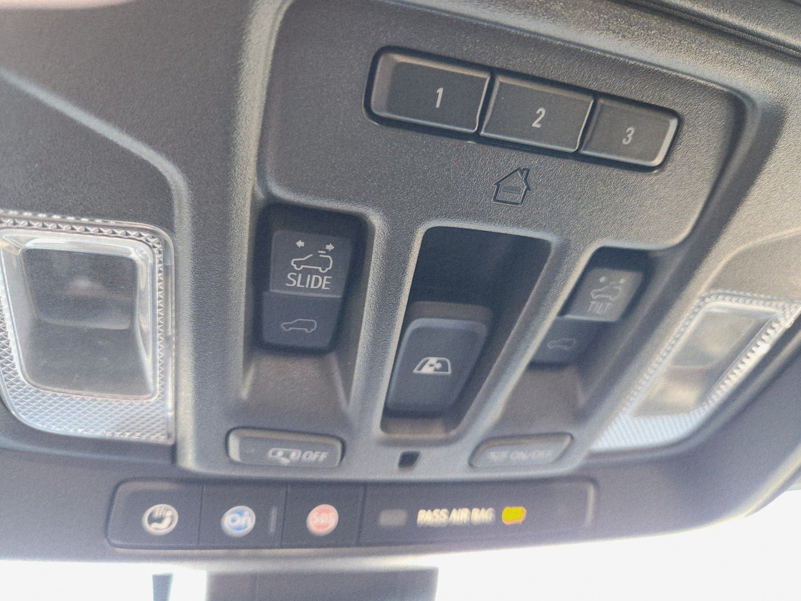 Used 2021 Chevrolet Silverado 1500 High Country w/ Technology Package AWD/4WD image 57