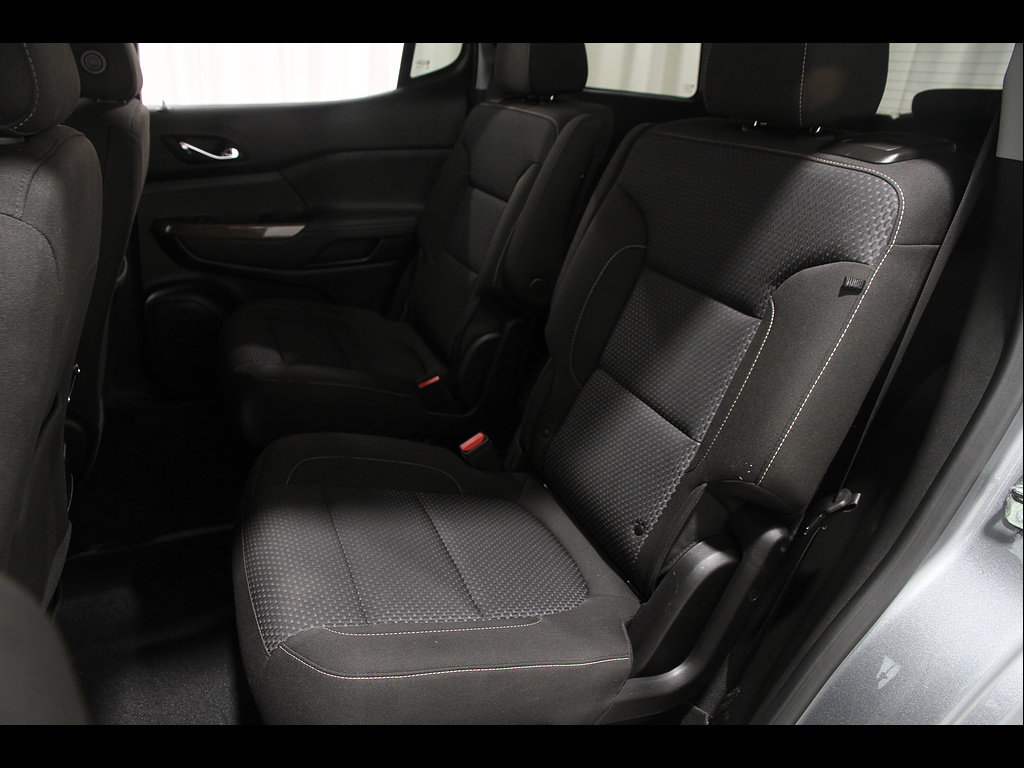 Certified 2023 GMC Acadia SLE w/ Driver Convenience Package AWD/4WD image 20
