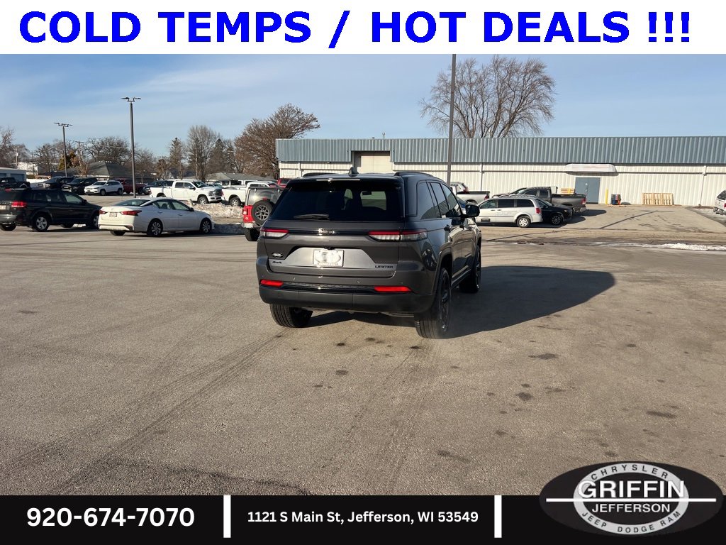 New 2025 Jeep Grand Cherokee Limited w/ Black Appearance Package image 9