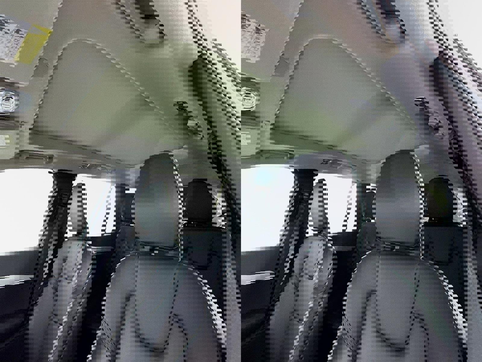 Used 2022 Volvo XC90 T5 Momentum image 15