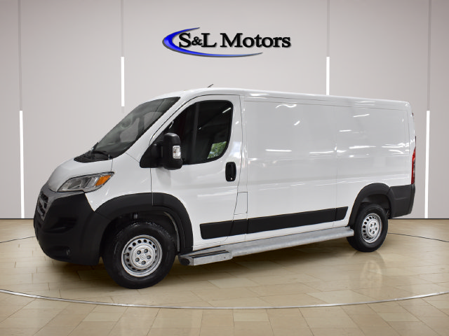 Used 2025 RAM ProMaster 2500 w/ U-Haul Equipment Group FWD image 3
