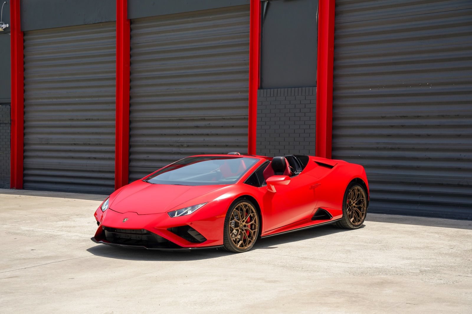 Used 2022 Lamborghini Huracan EVO RWD image 1