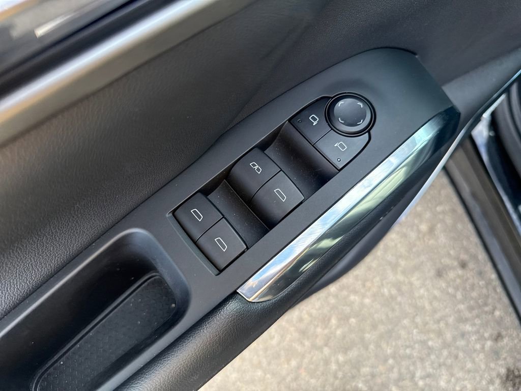 New 2025 Chevrolet Traverse LT w/ Enhanced Driving Package image 11