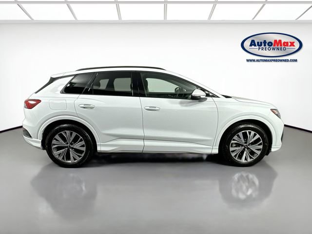 Used 2025 Audi Q4 e-tron Premium w/ Convenience Package image 10