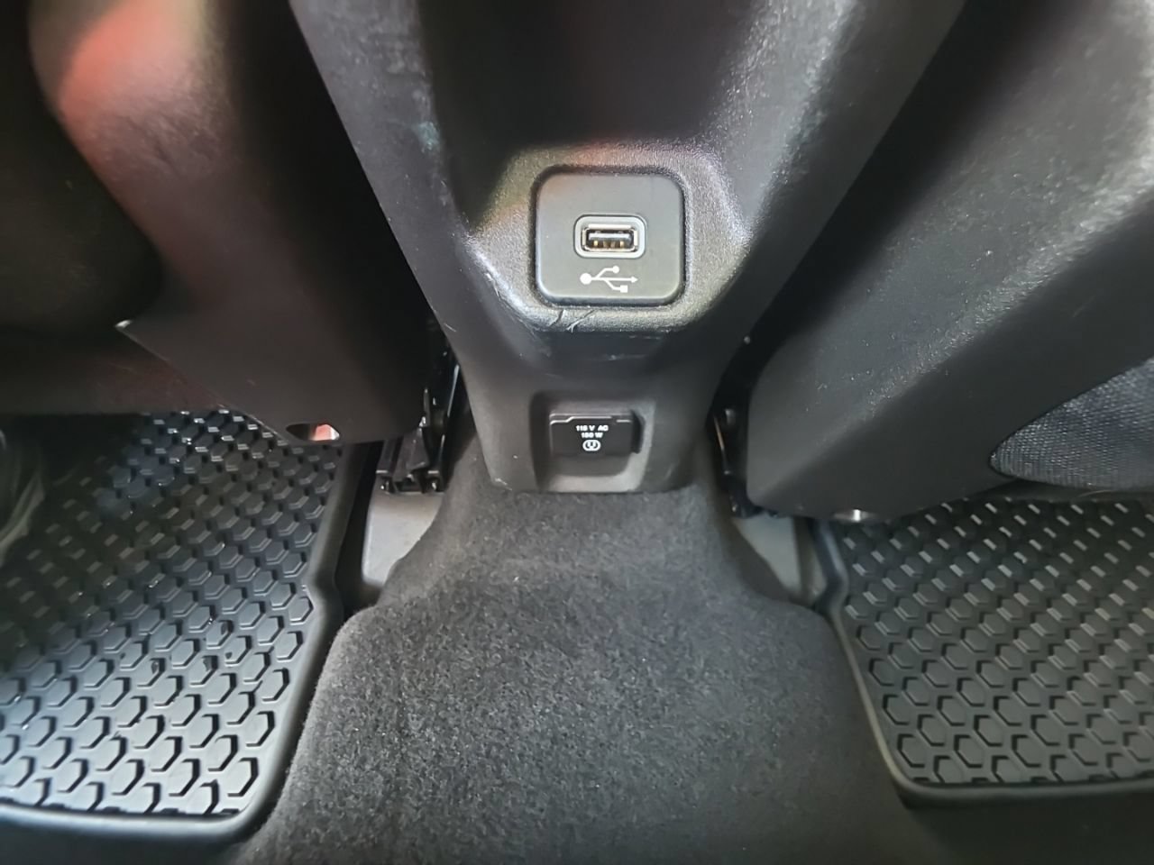 Used 2021 Jeep Renegade Latitude w/ Sun & Sound Group AWD/4WD image 32