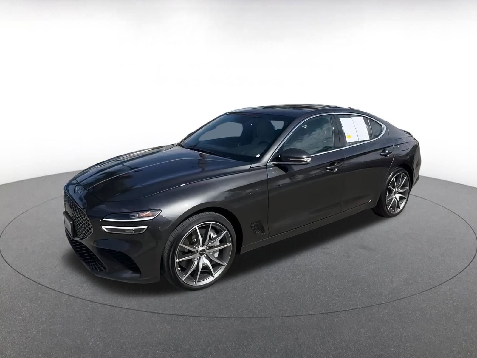 Used 2025 Genesis G70 2.5T image 8