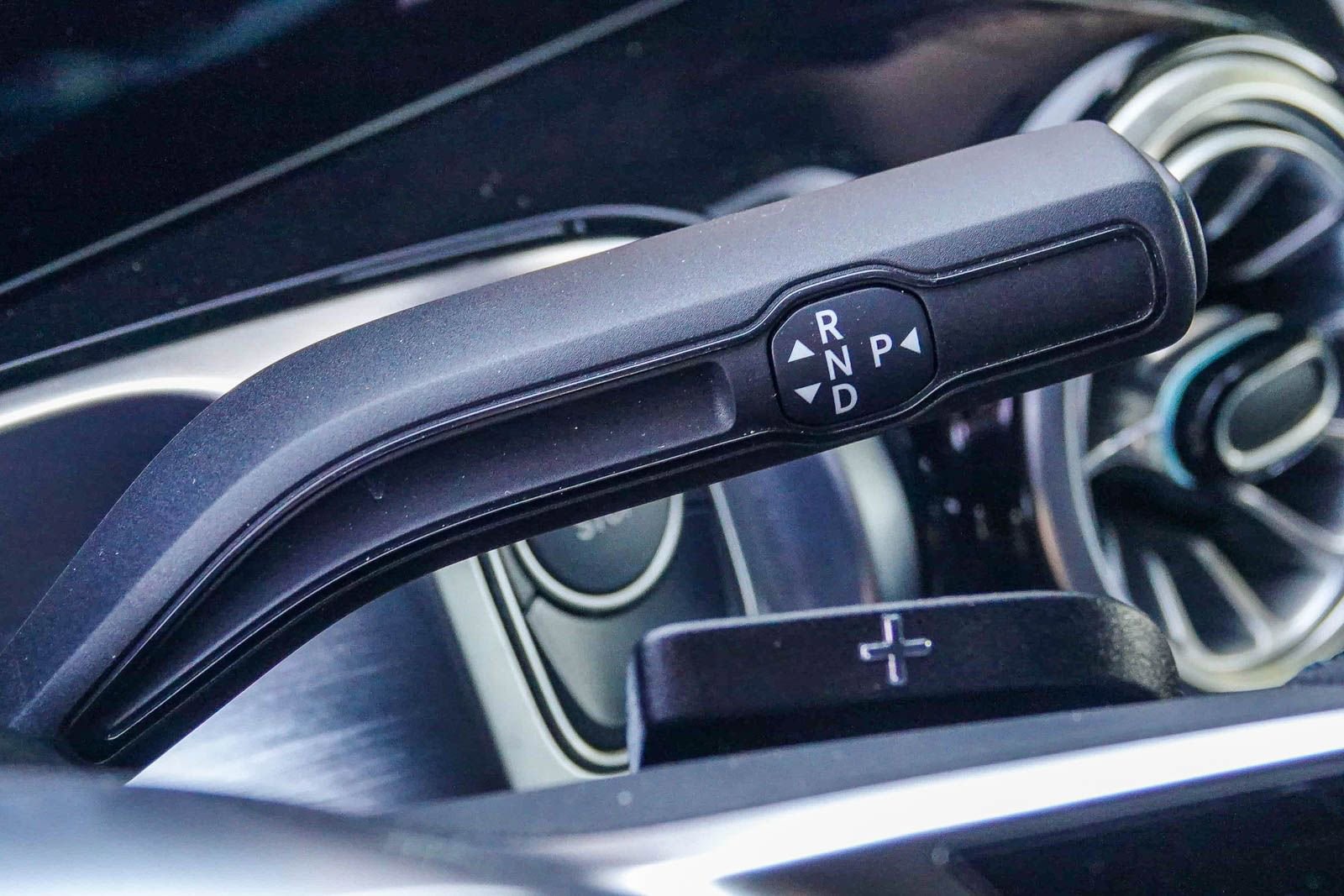 Used 2024 Mercedes-Benz EQB 300 4MATIC image 19