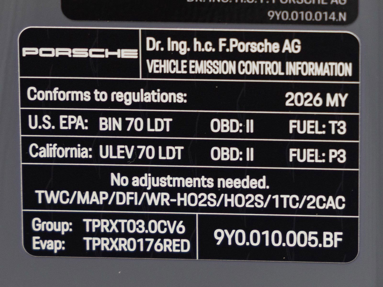 Certified 2026 Porsche Cayenne Coupe image 38