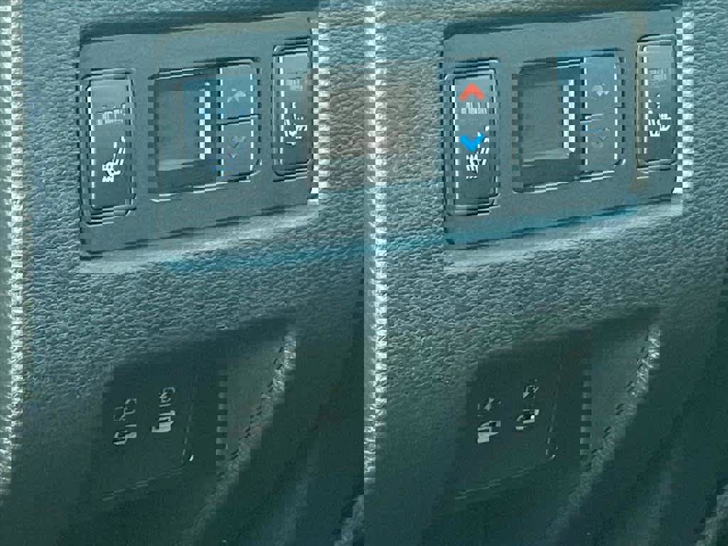 New 2025 Mitsubishi Outlander SEL image 14