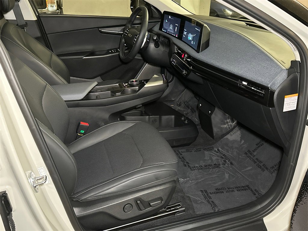 Certified 2024 Kia EV6 Wind w/ Wind Technology Package image 11