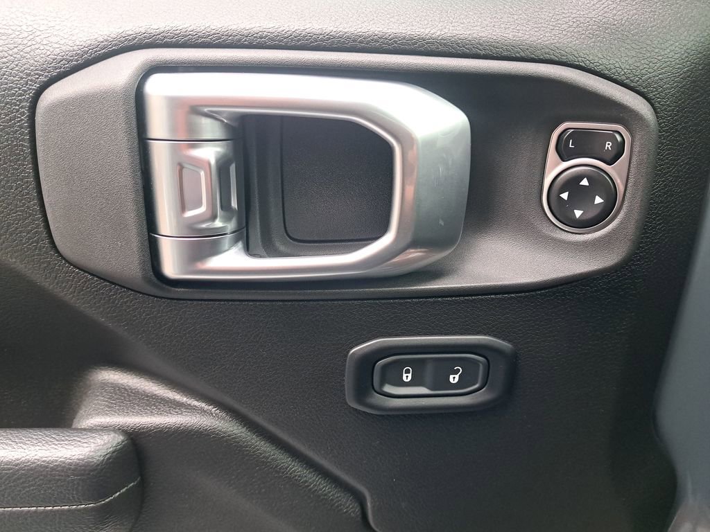 Used 2024 Jeep Gladiator Sport AWD/4WD image 25