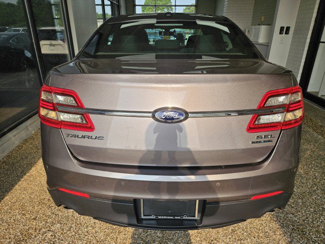 Used 2014 Ford Taurus SEL w/ Equipment Group 201A FWD image 3