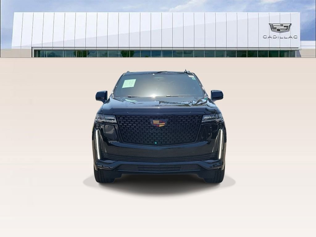 Certified 2022 Cadillac Escalade Premium Luxury RWD image 3